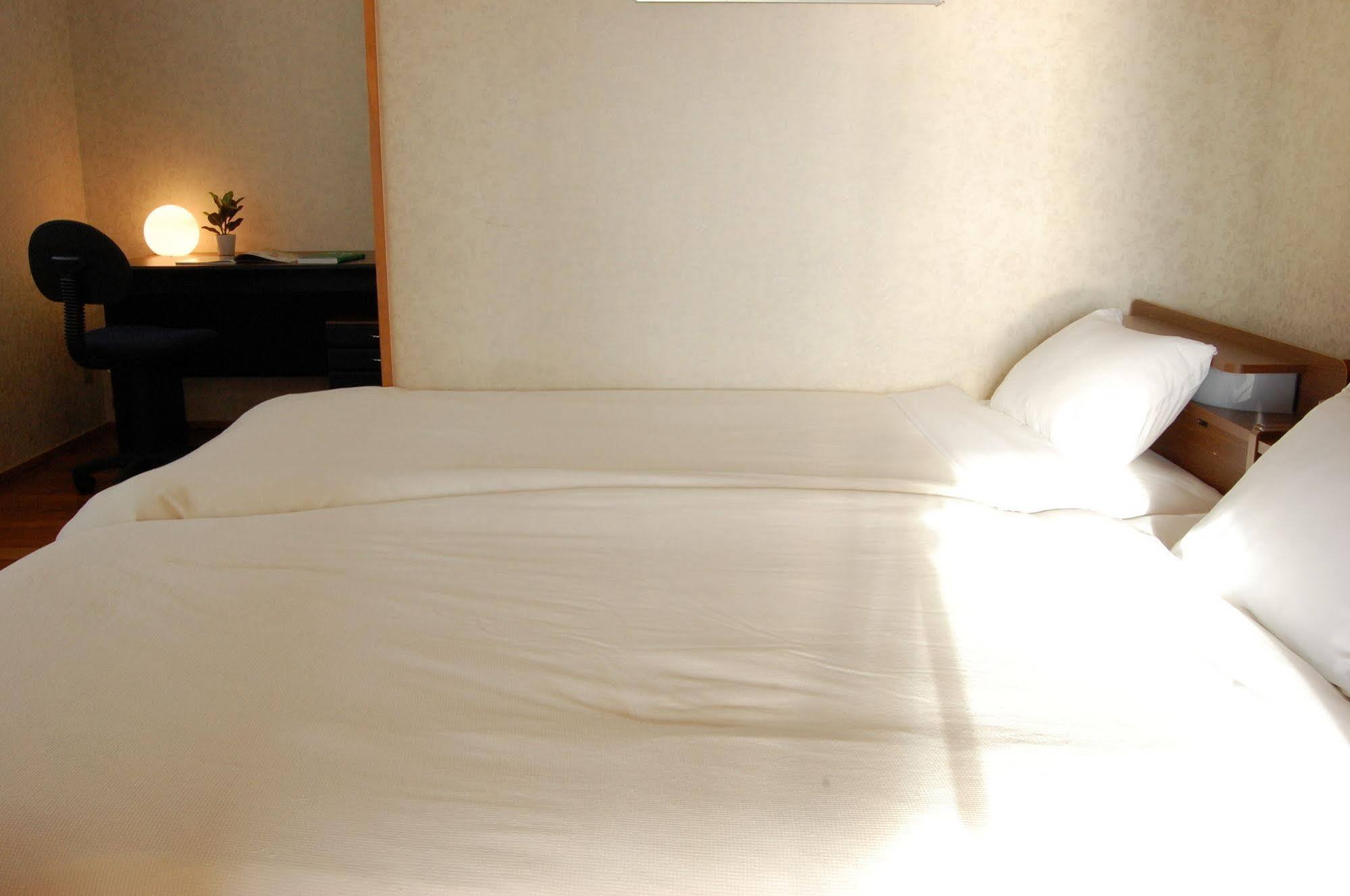 Yukurinaresort Okinawa Ocean Terrace Motobu Esterno foto